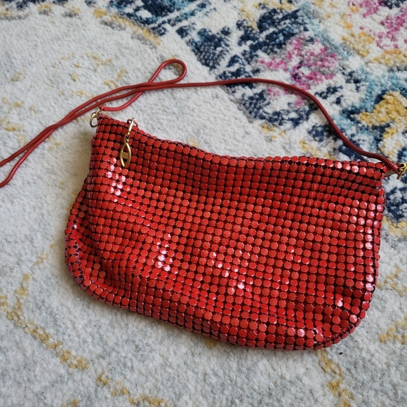 Vintage Red Chevron Metal Mesh Handbag Evening Bag Crossbody with Chain Strap - Picture 3 of 7